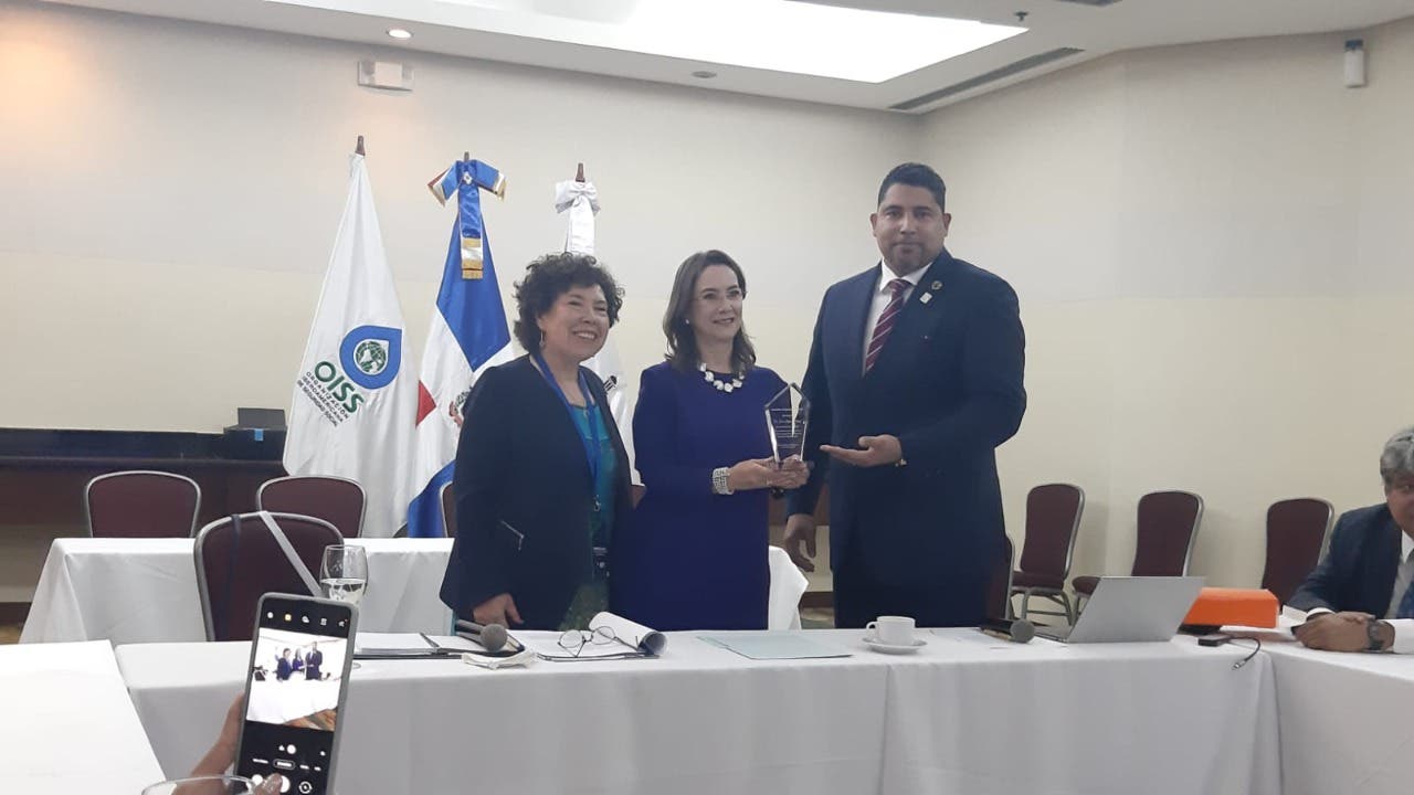 Eligen dominicano presidente Organización Iberoamericana Seguridad Social imagen