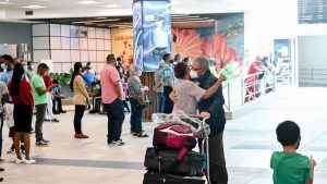 En últimos días se intensifica la  llegada de dominicanos ausentes