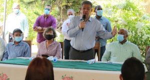 Leonel Fernández sugiere crear equipo mixto para renegociar TLC