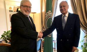 Secretario Liga de Estados Árabes recibe al embajador dominicano
