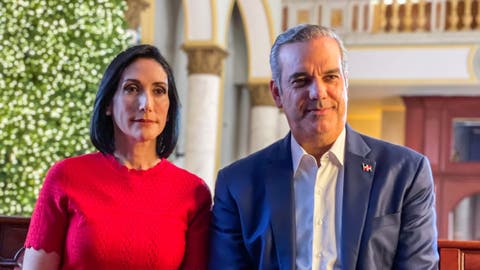 Luis Abinader llama a disfrutar fin de año con prudencia y en familia imagen