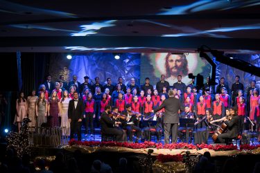 La Iglesia de Jesucristo celebra concierto «Ilumina el Mundo»