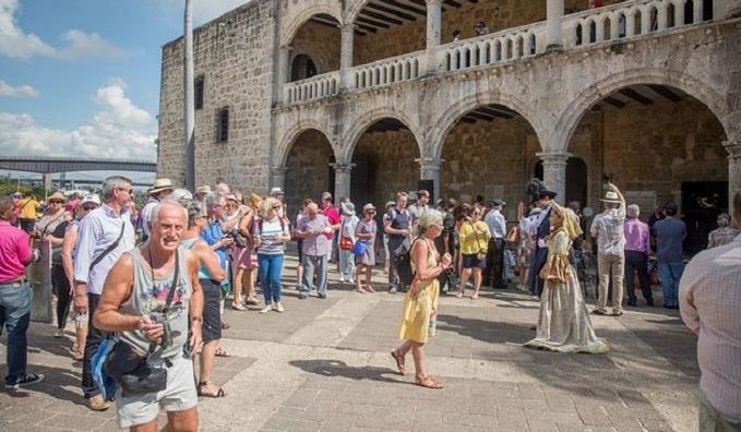 República Dominicana alcanzó cifra récord turistas en noviembre imagen