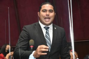 Diputado PRM pide a Abinader atender caso terrenos Los 3 Brazos