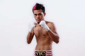 Filipino Víctor “Vic” Saludar llega para pelea contra “Mini PacMan”