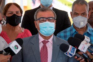 Colegio Médico pide restricciones ante nueva ola contagios covid-19