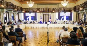 Abinader recibe representantes de 110 juntas vecinos de Sabaneta