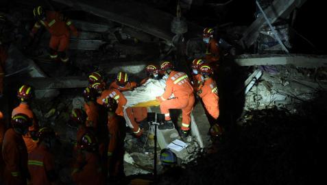 CHINA: 16 muertos por explosión tanque de gas en cafetería imagen