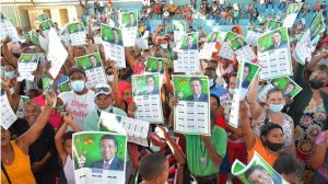 Senador Félix Bautista encabeza inscripción nuevos miembros FP