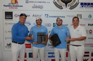 Hernández y Peguero ganan la Copa Consular de Golf 2021