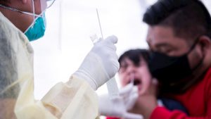 OMS registró nuevo récord global covid con 2.6 millones de casos