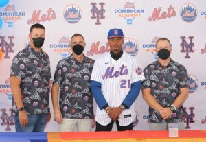 Mets de Nueva York firman a diez peloteros prospectos dominicanos