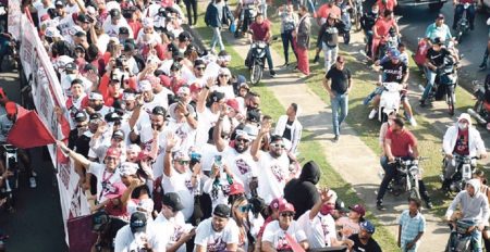 Gigantes celebran desfile triunfo de campeones del beisbol de RD