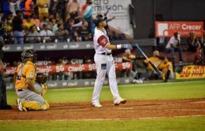 Siri cumple con su rol de primer bate en final béisbol dominicano