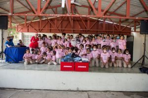 Jumbo realiza campaña a favor de la niñez y prevención del cáncer