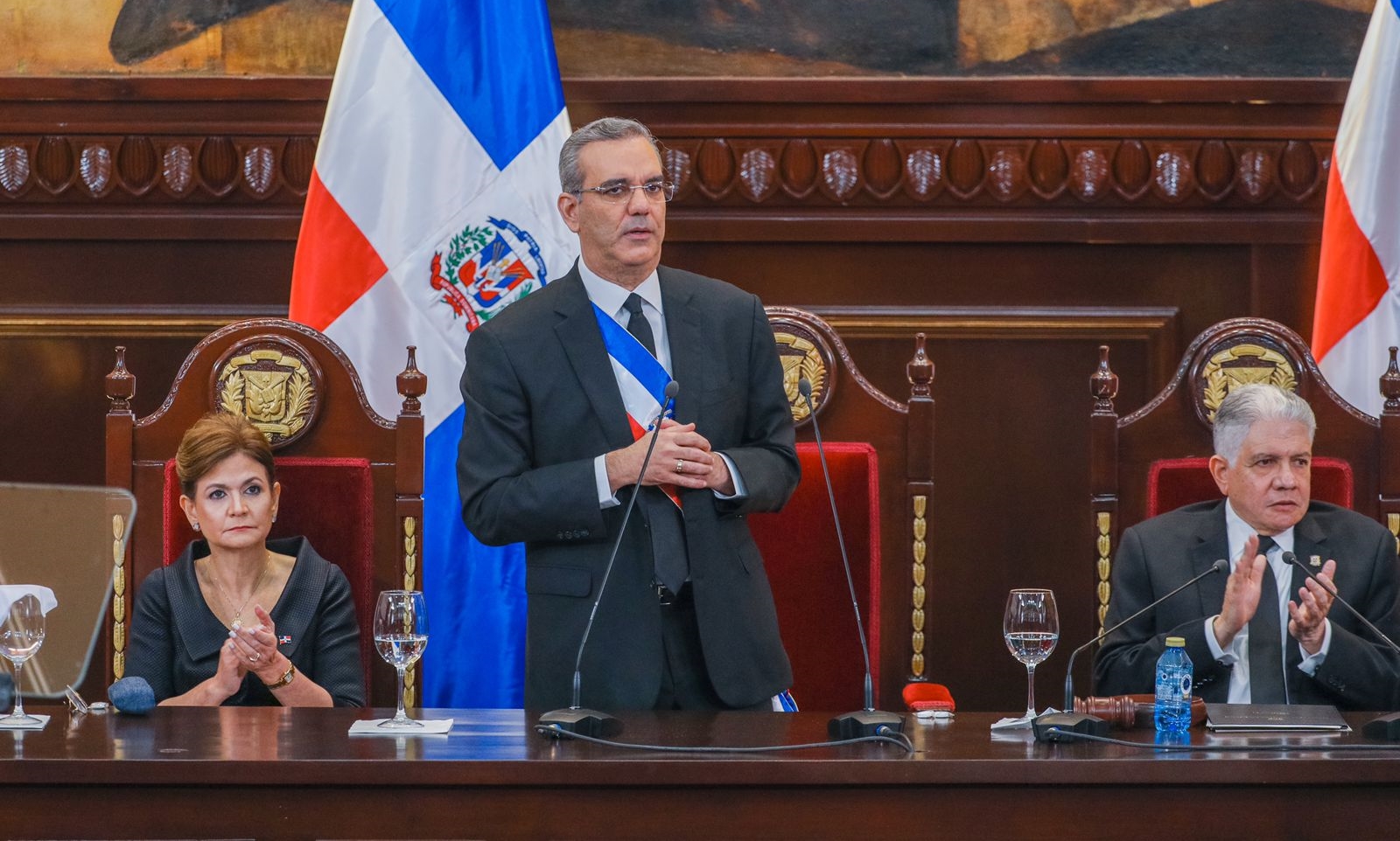 PE someterá hoy proyecto ley de fideicomisos públicos y otros dos imagen