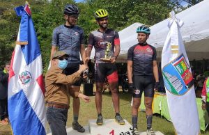 Ayuntamiento de SDE realiza una competencia de “Mountain Bike”