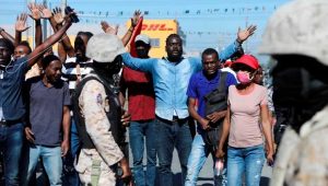 Protestas en Haití dejan al menos 15 lesionados y un fallecido