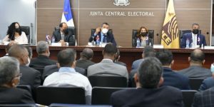 JCE presenta una propuesta para reestructurar área de informática