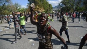 HAITI: Manifestantes protestan en varias zonas de Puerto Príncipe