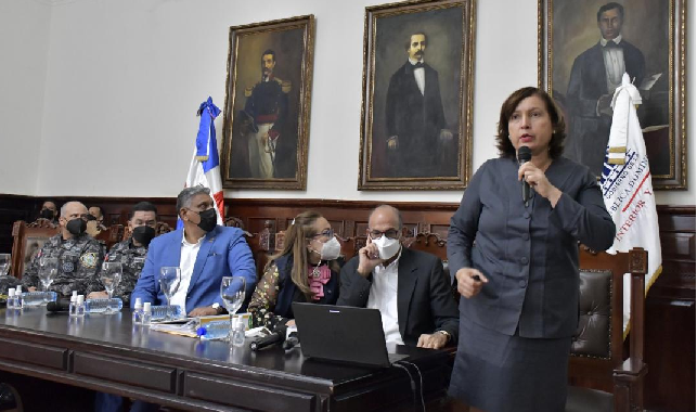 En 2 meses «País Seguro» reduce asaltos y feminicidios en Santiago imagen