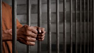 SDE: Condenan a 30 años prisión a un hombre por robo y homicidio