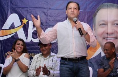 Abel dice por los precios, la gente está «a punto de coger la loma»