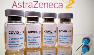 RD pide a AstraZeneca cambiar vacunas covid por otros fármacos