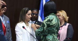 La viuda del diputado López Chávez le sustituye en el cargo La viuda del diputado López Chávez le sustituye en el cargo