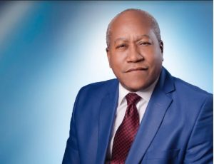 Proponen al Gobierno aumentar un 15% al salario de empleados Proponen al Gobierno aumentar un 15% al salario de empleados