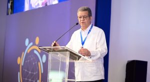 Leonel Fernández lamenta que AL se haya vuelto «irrelevante»