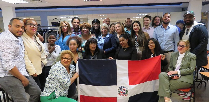 Diputada Lily Florentino escucha propuestas diáspora en Europa imagen