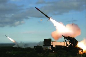 Corea del Norte lanza más misiles tras poner en alerta norte Japón