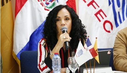 JCE realiza primera reunión de la Mesa Mujeres Políticas 2022