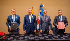 Presidentes buscan mejorar lazos entre Rep. Dominicana y Ecuador