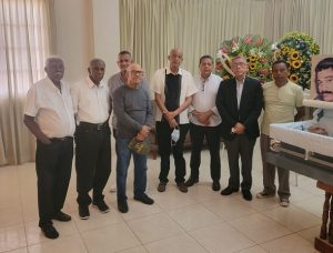 Realizan en San Cristóbal sepelio Roberto Valdez