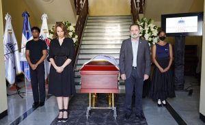 Rinden homenaje actriz Patricia Ascuasiati en Palacio Bellas Artes