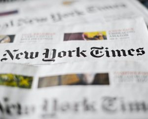 China critica al NY Times por divulgar “ideas separatistas”