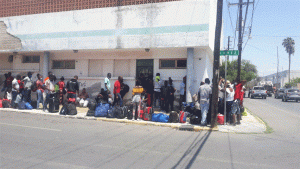 Más de 700 migrantes haitianos llegan a Nuevo Laredo, México