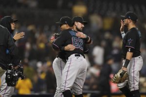 Sobrino de A-Rod pega jonrón en debut; Marlins ganan a Padres