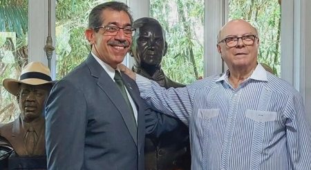 Hipólito Mejía apoya a Jorge Asjana para rectoría de la UASD
