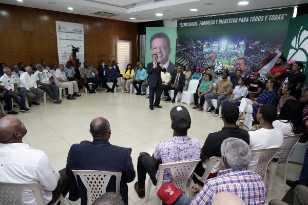 leonel fernandez joven