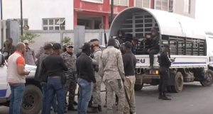 Migración vuelve a la Ciudad Juan Bosch y detiene a 385 haitianos