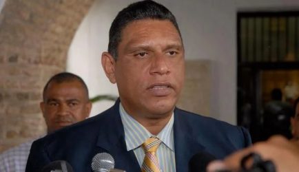 Ministro Vásquez pide paciencia a población ante ola delictiva