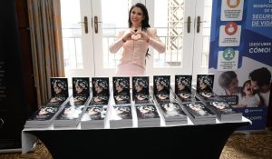 NY: Dominicana Tania Medina presenta libro “La belleza de amarme”