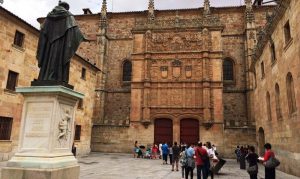 Universidad de Salamanca convoca becas para estudiantes RD y AL