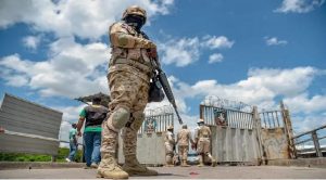 Jefe Ejército de RD dice refuerzo militar fronterizo será mantenido