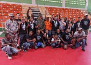 Policía gana torneo lucha olímpica de los Juegos Deportivos Militares