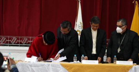 ECUADOR: Gobierno e indígenas firman acuerdo pone fin protestas