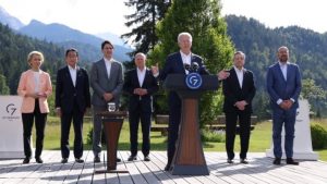 G7 lanza un plan de obras para contrarrestar a China